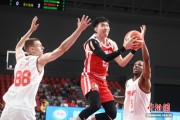 中国男篮热身赛一分惜败塞尔维亚KK FMP俱乐部队|中国队|廖三宁|中新社|庞峥麟|徐昕_新浪体育_新浪新闻
